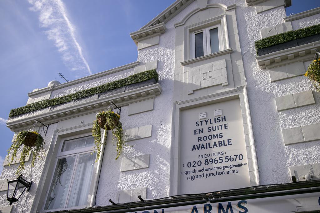 Отель Grand Junction Arms Лондон Экстерьер фото